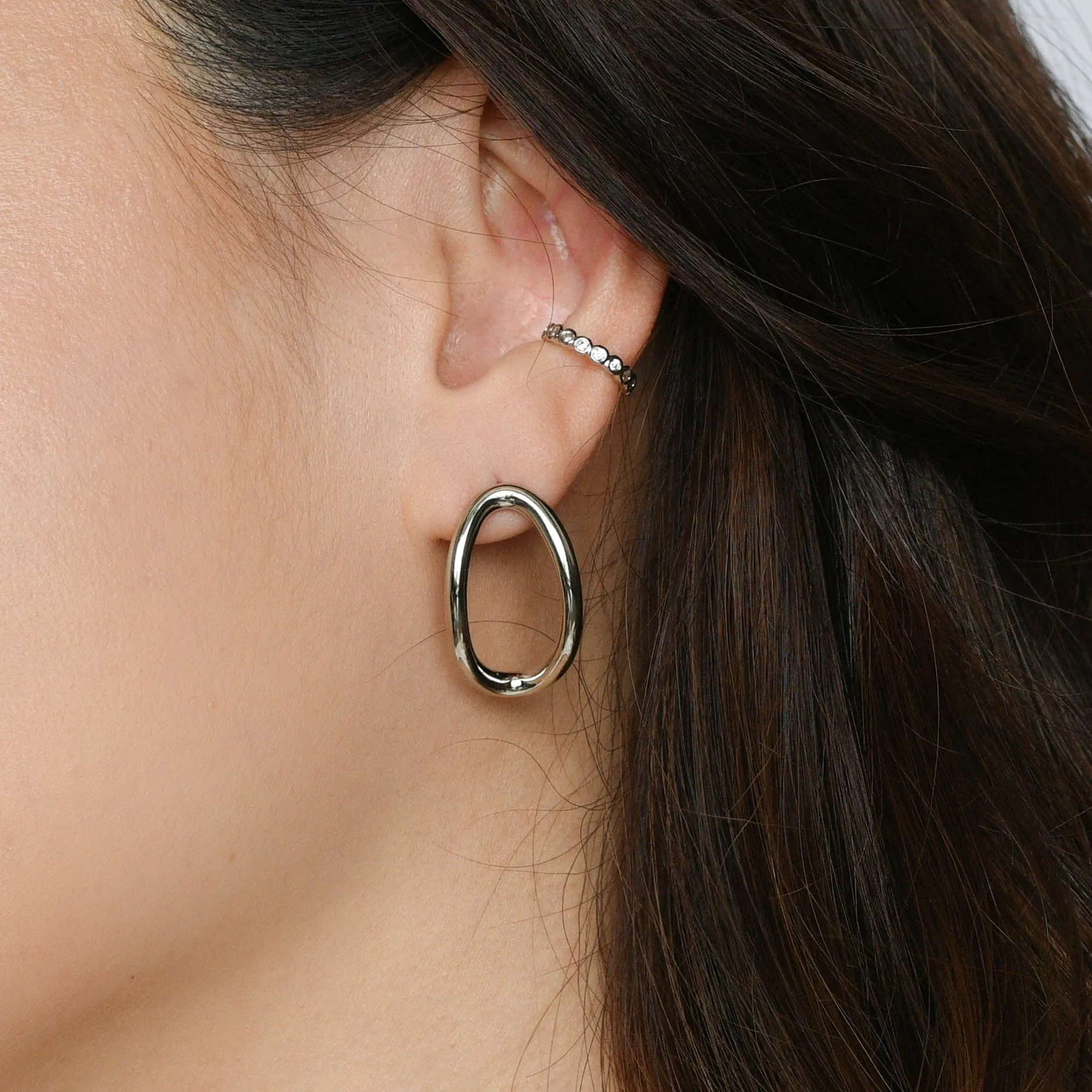 Aiko Hollow Studs | Silver