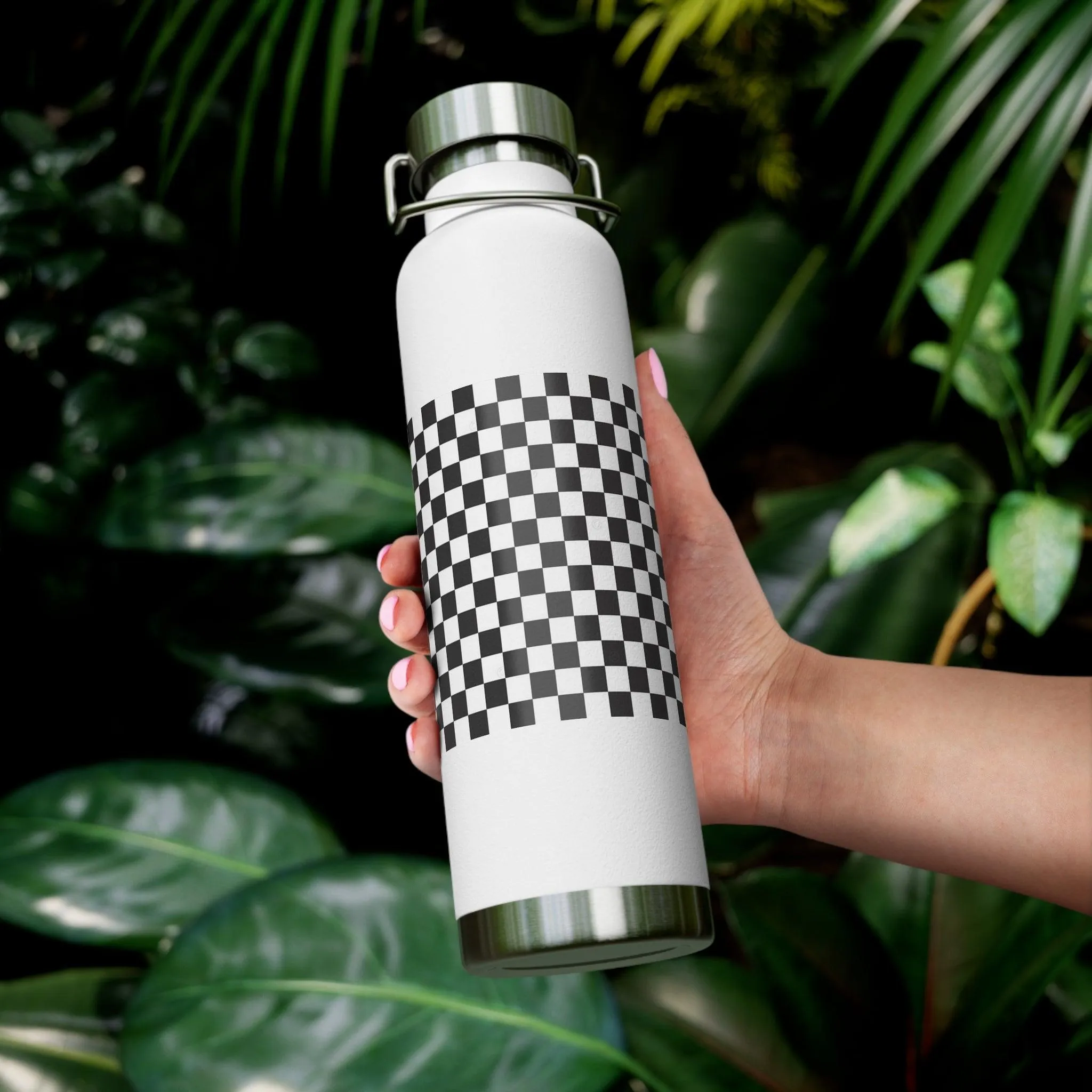 Checked Design 22 oz Insulated Stainless Steel Water Bottle - Perfect Travel Hydration Solution