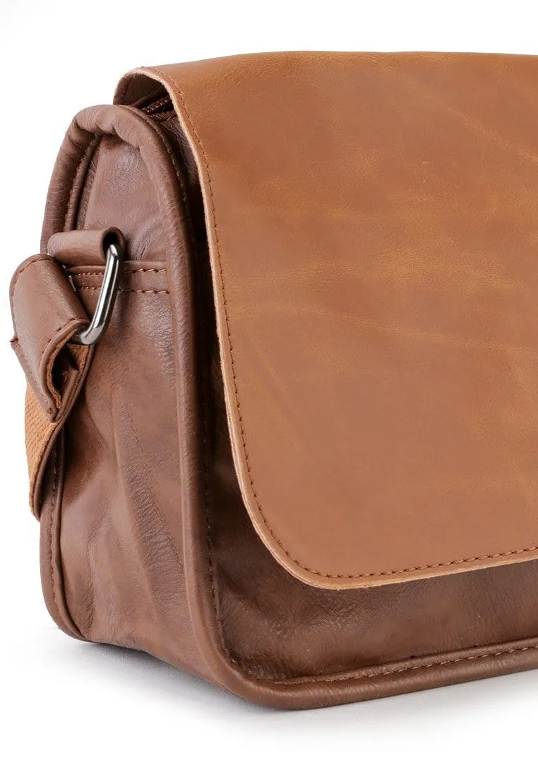 Distressed Leather Flap Shoulder Bag - Camel