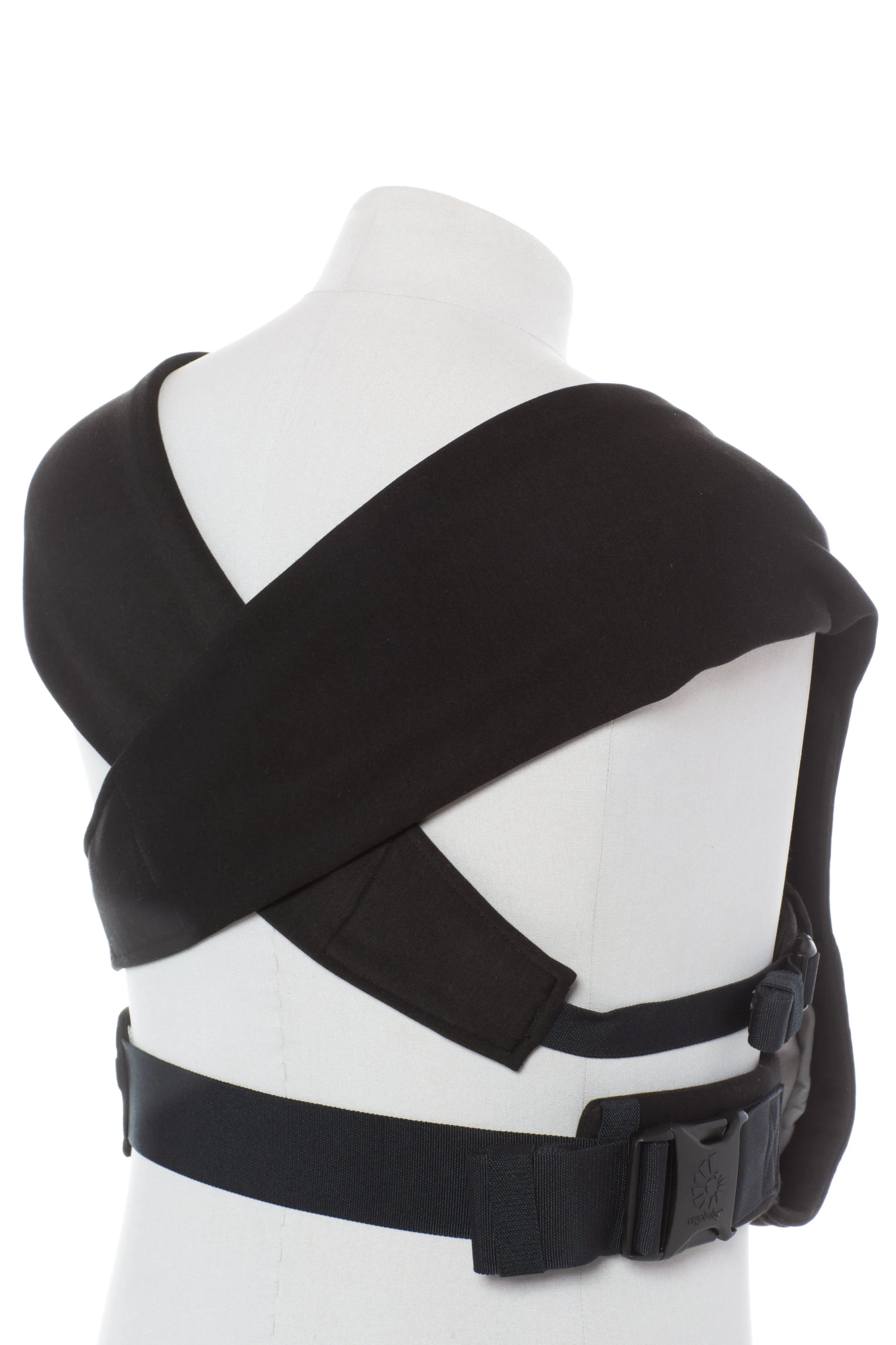 Embrace Ergo Carrier Cozy - Pure Black