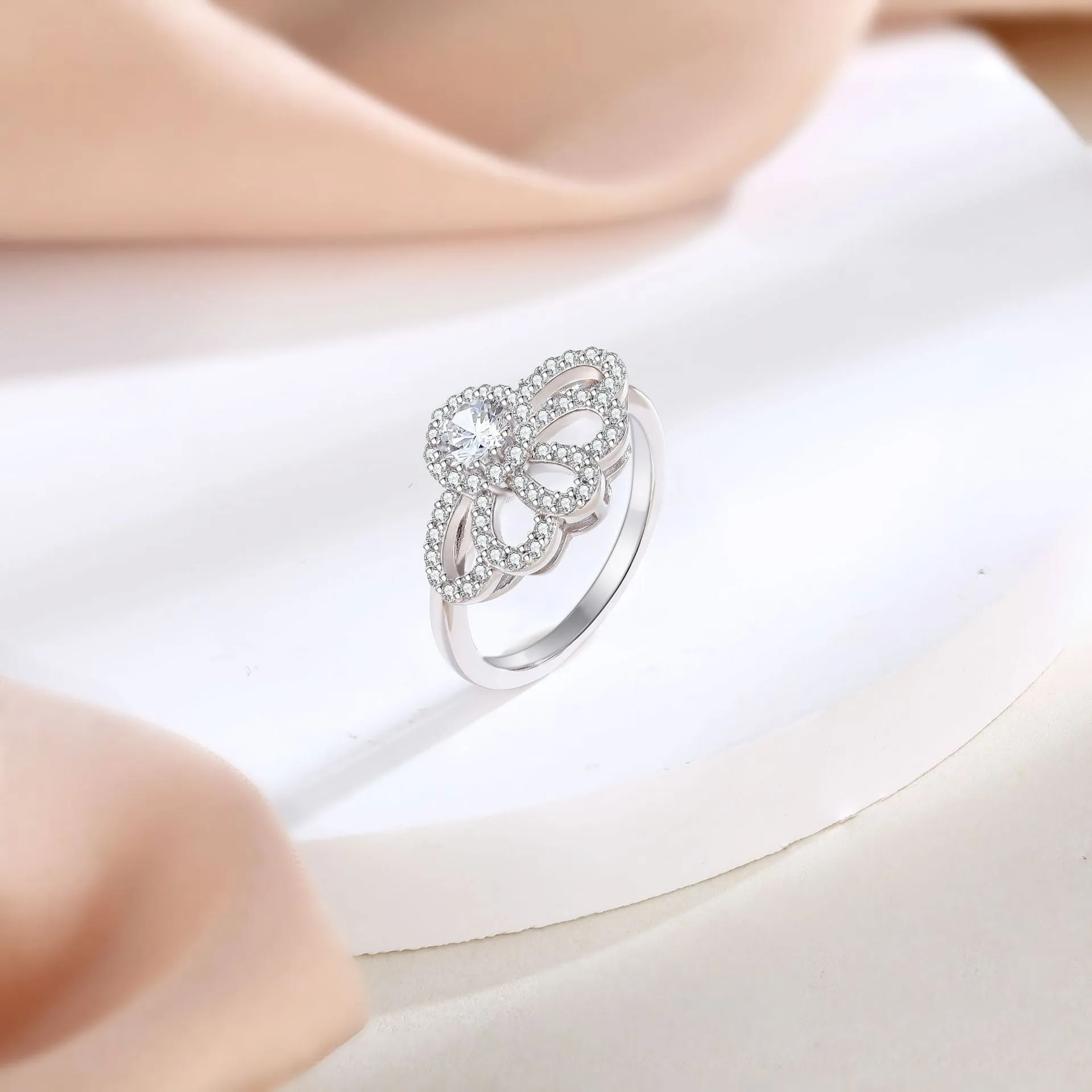 Hollow Fan Design Round Zircon Sterling Silver Ring