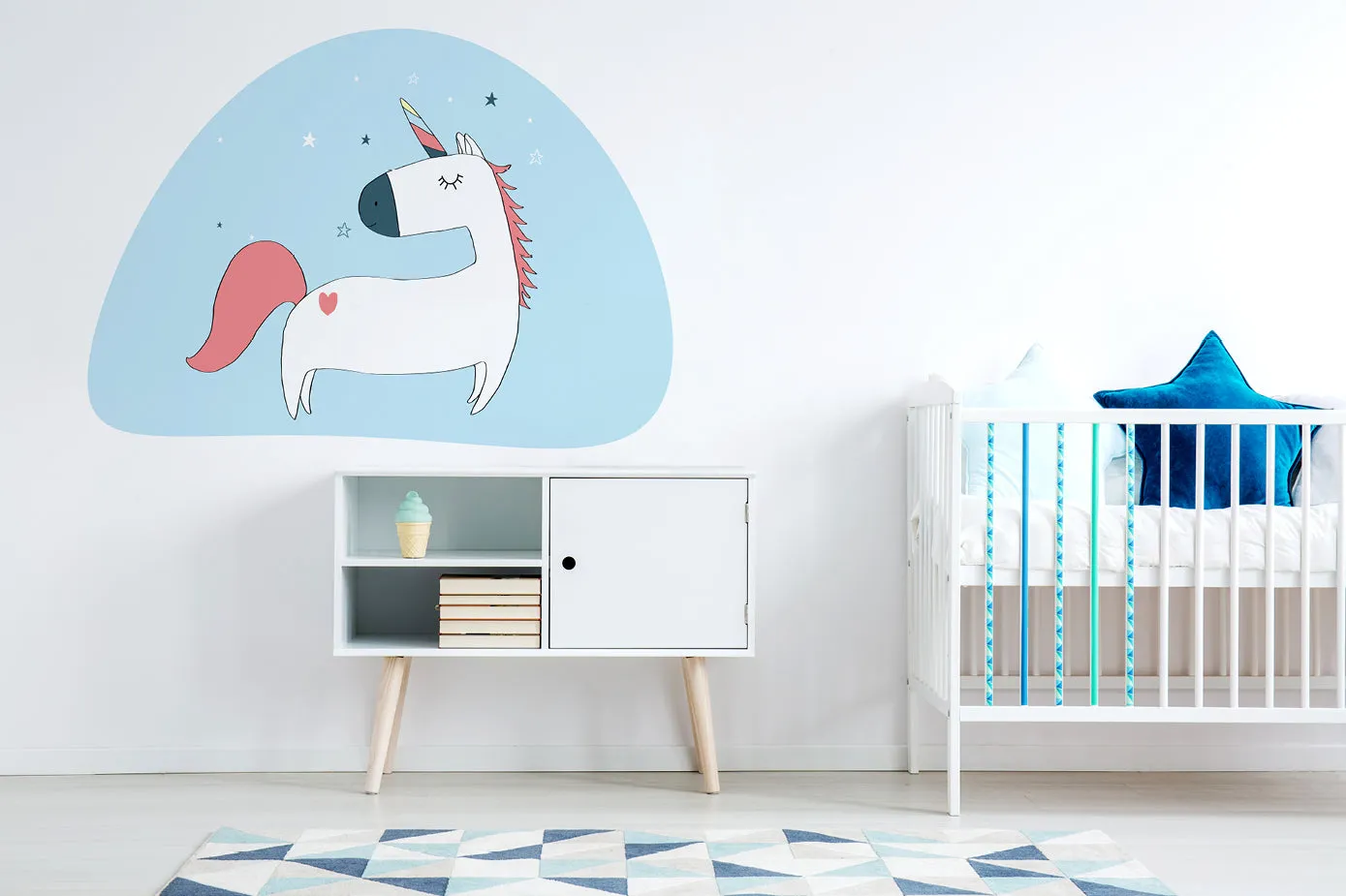 "Friendly unicorn" wall sticker