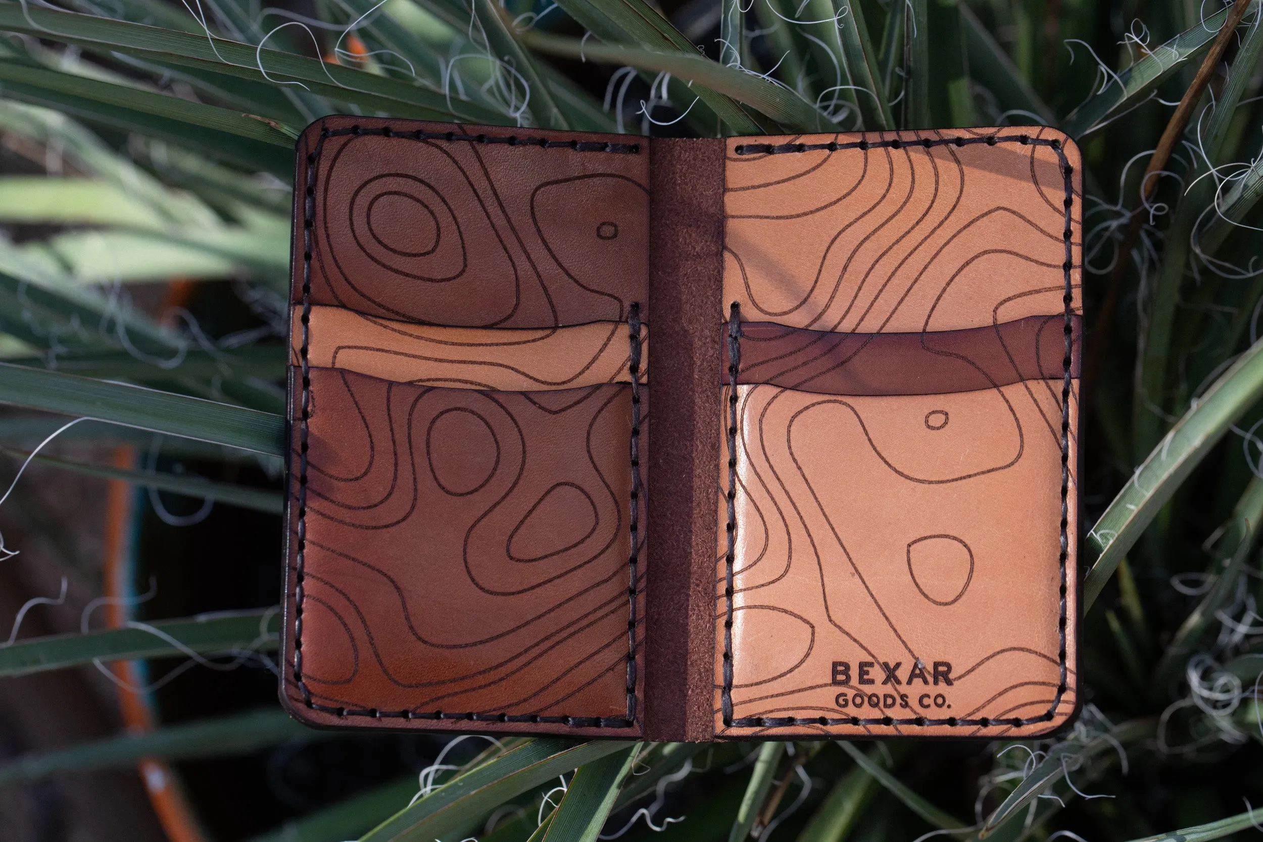 Vertical Wallet - Topo Russet